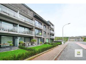 Instapklaar appartement met 2 slaapkamers en terras aan het station van Beernem