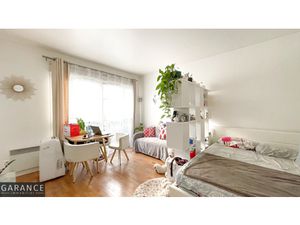 Location vide studio Daumesnil - Michel Bizot