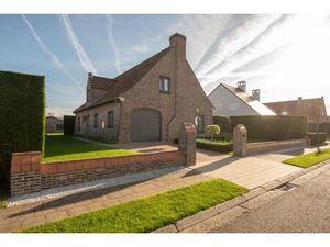 Charmante vrijstaande woning op zeer rustige ligging te Maldegem  Donk.