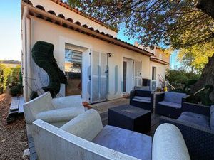 Maison de luxe 3 chambres en vente à Roquebrune-sur-Argens  Provence-Alpes-Côte d'Azur