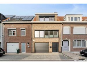Knappe bel-etage woning met tuin