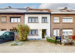 Ruime woning met mogelijkheid tot aankoop garagebox(en)