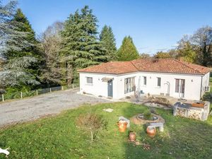 Vente maison 5 pièces 119 m² à Fursac (23290)  228 000 €