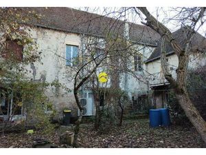 Vente maison 8 pièces 220 m² Saint-Amand-Montrond (18200)