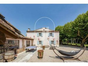 Magnifique Mas avec piscine à vendre proche de l'Isle-sur-la-Sorgue