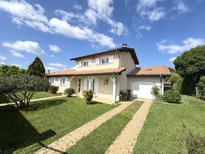 Maison 6 pièces 140 m² - Saint-Loubès