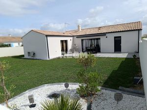 Vente maison 4 pièces 112 m² à Saint-Sulpice-de-Royan (17200)  429 000 €