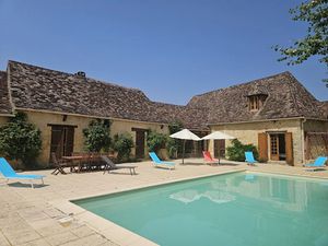 Vente maison 7 pièces 192 m² à Saint-Marcel-du-Périgord (24510)  371 000 €