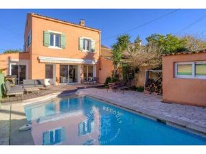 Maison de luxe de 5 pièces en vente à Marseille  Provence-Alpes-Côte d'Azur