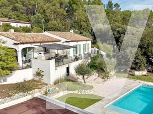 Vente villa 5 pièces 122.42 m² à Draguignan (83300)  499 000 €