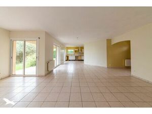 Vente maison 4 pièces 120 m² Puy-l'Évêque (46700)