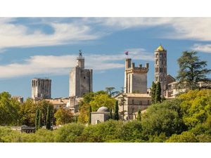 Vente appartement 2 pièces 50 m² à Uzès (30700)  228 000 €
