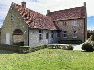 Prachtige alleenstaande klassewoning op een ruim en zonni...