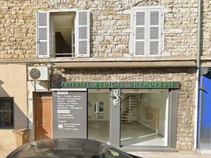 Location commerce 52 m² à Villefranche-sur-Saône (69400)