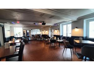 Vente locaux professionnels 134 m² à Pré-en-Pail-Saint-Samson (53140)  126 667 €