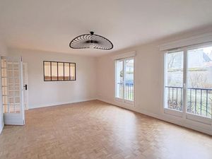 Location appartement 3 pièces 70.85 m² à Fontainebleau (77300)  1 550 €