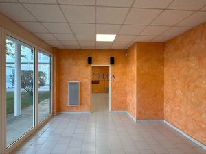 Location locaux professionnels 56 m² à Marseille 13ème (13013)  1 160 €