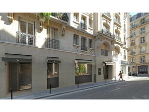 Location locaux professionnels 10 pièces 230 m² à Paris 17ème (75017)  9 990 €