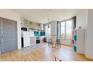 Appartement F2 double exposition proche boulevard de Chanzy