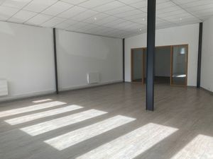 Bureaux et Entrepôt 300m2