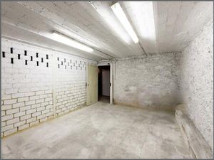Grande cave 17 m² – Quartier Victor Hugo / Étoile – Paris 16e