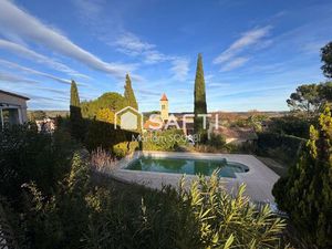 Villa 235m2  parcelle 1900 m2