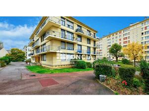 Bel appartement 2 pièces en bord de seine