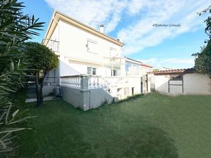 SUPERBE VILLA QUARTIER TRÈS RECHERCHÉ À 5 MINUTES À PIED DES