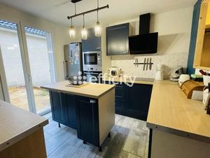 Vente maison 5 pièces 92.5 m² à La Ferté-Bernard (72400)  169 990 €