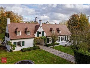 Instapklare ruime villa in residentiële buurt