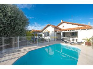 Maison T3 avec piscine - 78 m²