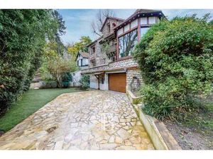 Maison à vendre 7 Pièces 261 m2 Saint-Maur-des-Fossés - 1 099 000 &#8364;