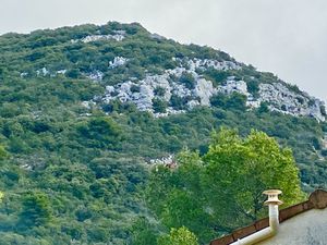 Villa LA TURBIE sur Grand Terrain