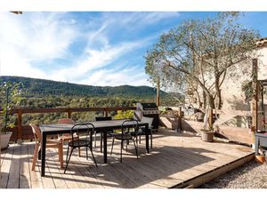 Vente maison 4 pièces 88.23 m² à Bagnols-en-Forêt (83600)  350 000 €