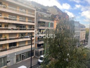 Studio 31 21 m2 -avec balcon - Paris 19ème.