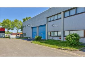 A LOUER - Local d'activité de 827 m² à Collégien (77)