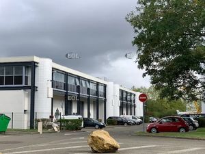 A LOUER - Locaux d'activités 474 m²