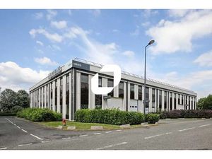 Local d'activités à louer dans un parc sécurisé