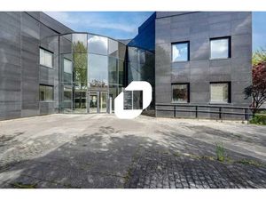 A VENDRE  Bureaux en très bon état