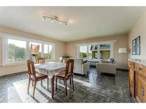 Appartement d'angle très lumineux à vendre à Oostduinkerke