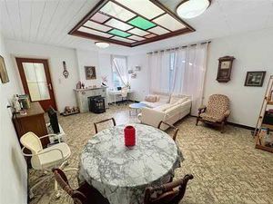 Grande maison avec un fort potentiel