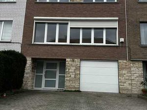 BELLE MAISON FRAICHEMENT RENOVEE  AVEC TERRASSE ET JARDIN