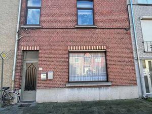 Rijwoning opgesplitst in twee appartementen