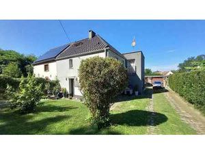 Belle maison  complètement rénovée  quartier calme.