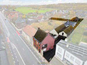 Te koop  projectgrond (+-20 are) met woonhuis  atelier en...