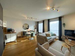 ///Sous option /// 1 Chambre plein centre-ville PEB A !!!