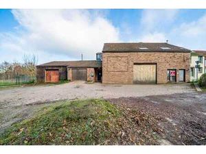 immeuble mixte avec un terrain constructible