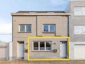 Instapklaar gelijkvloersappartement met buitenruimte in h...