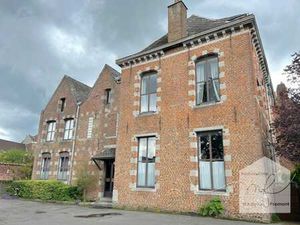 Bel appartement atypique situé dans le centre de Mons