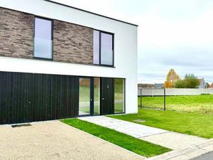 Maison à louer à Deerlijk € 1.110 (LI04V) | Zimmo